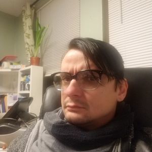 Meet your Posher, Dustin